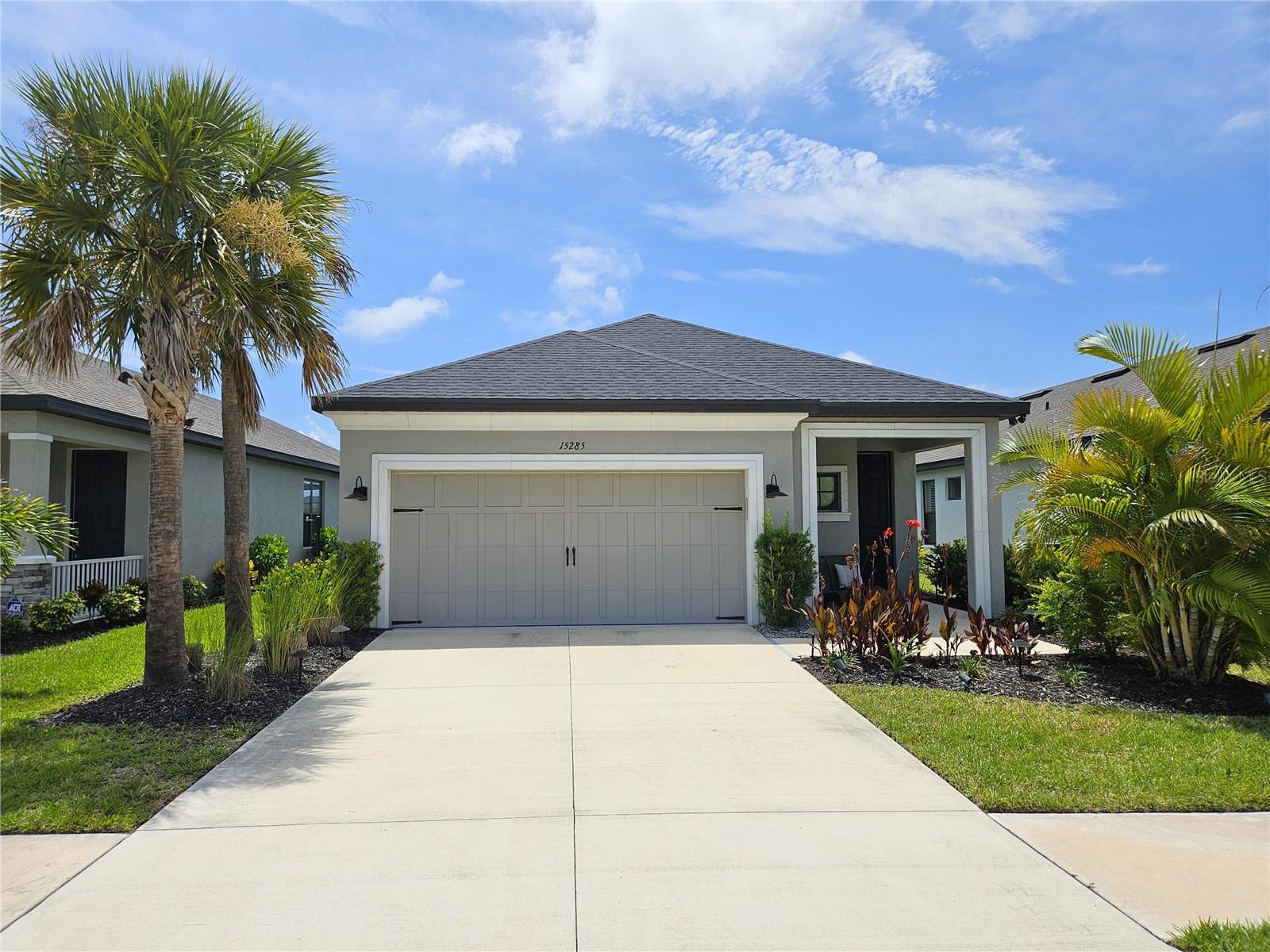 Photo of 15285 SHADY PALMS LANE NOKOMIS FL 34275
