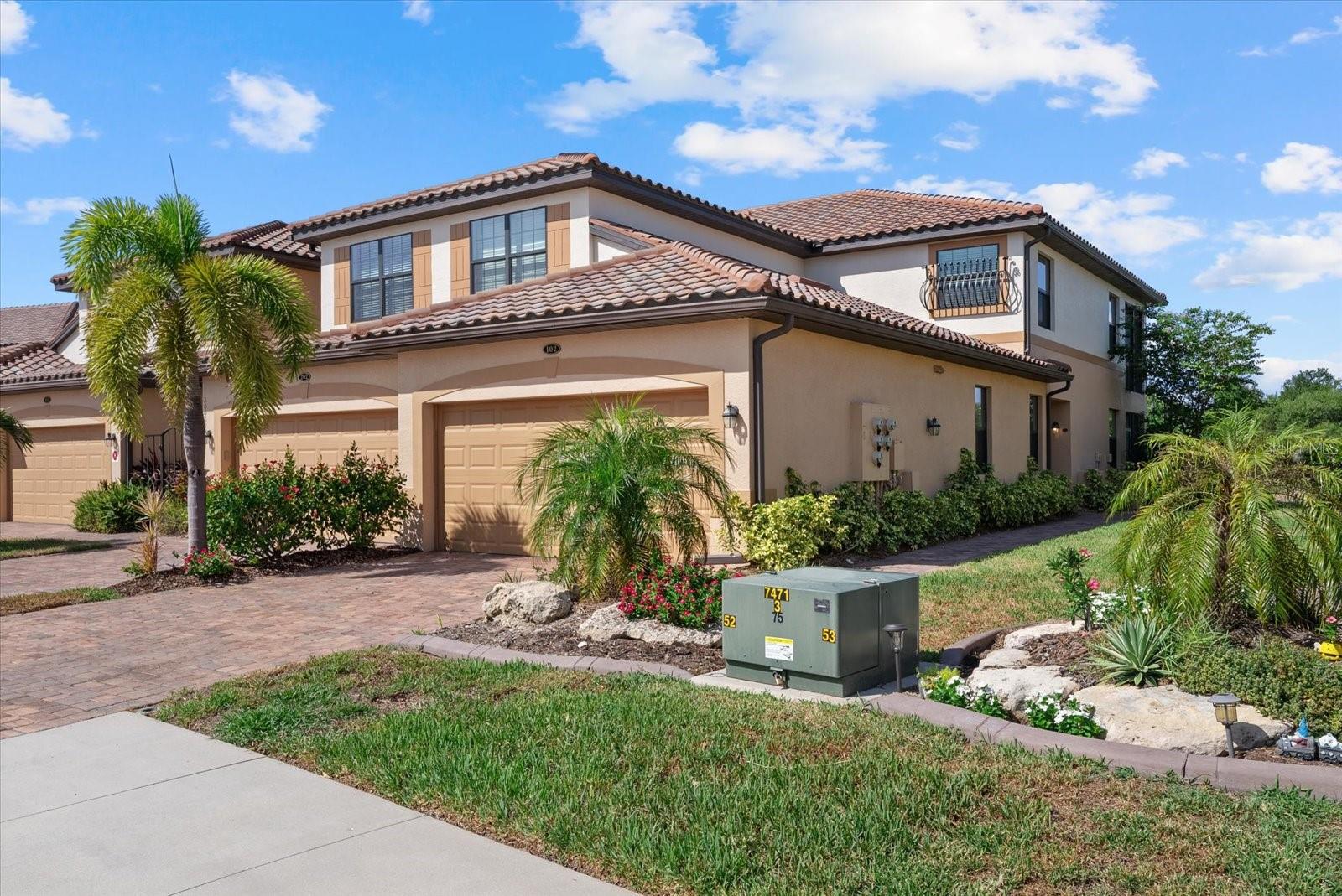Photo of 20080 RAGAZZA CIRCLE #102 VENICE FL 34293