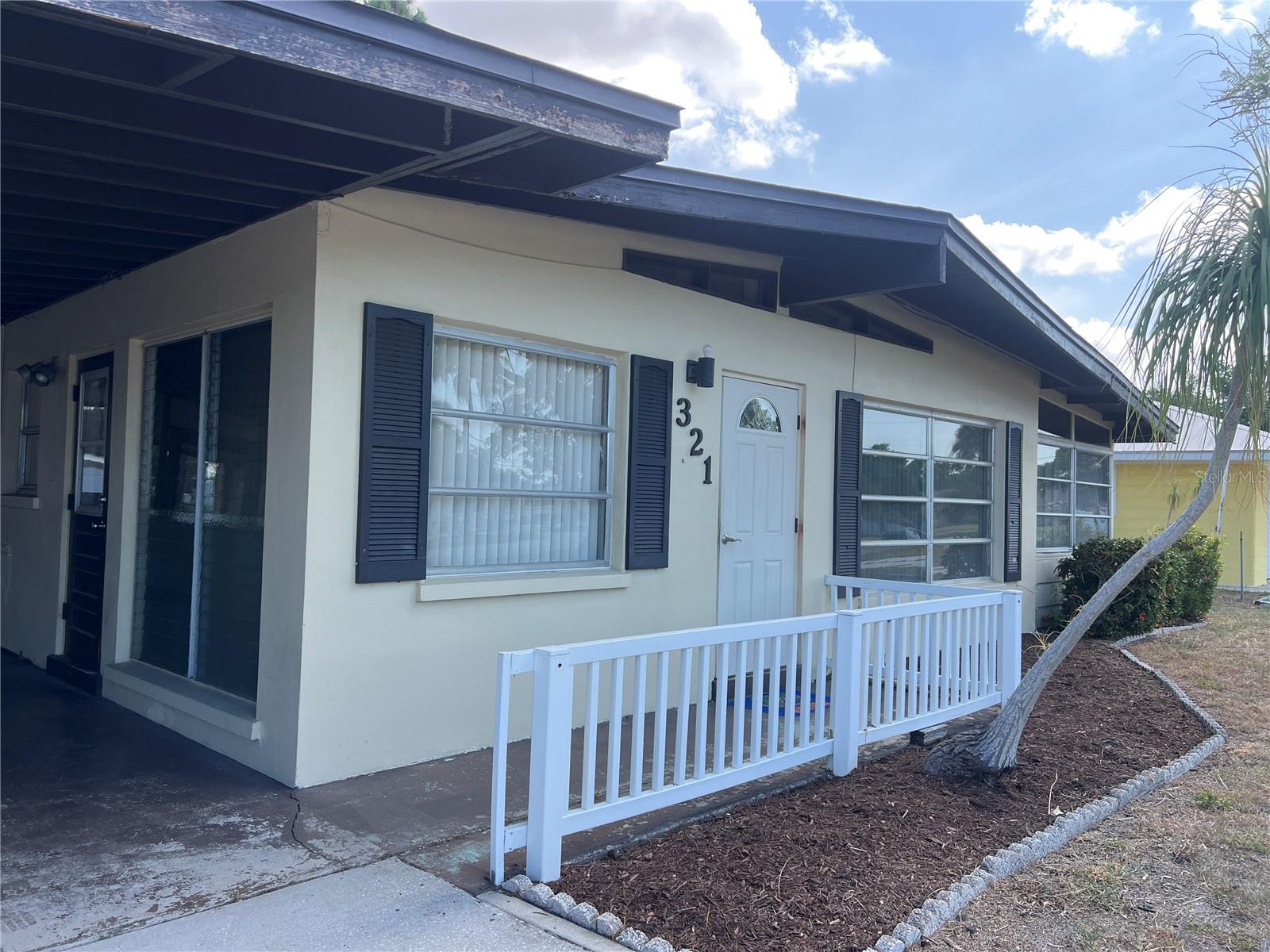 Photo of 321 ALBA STREET VENICE FL 34285