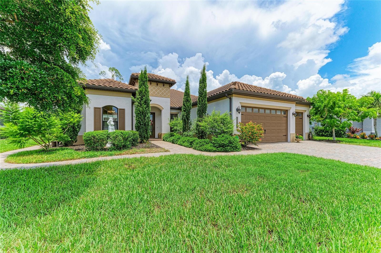 Photo of 13280 CAMPANILE COURT VENICE FL 34293