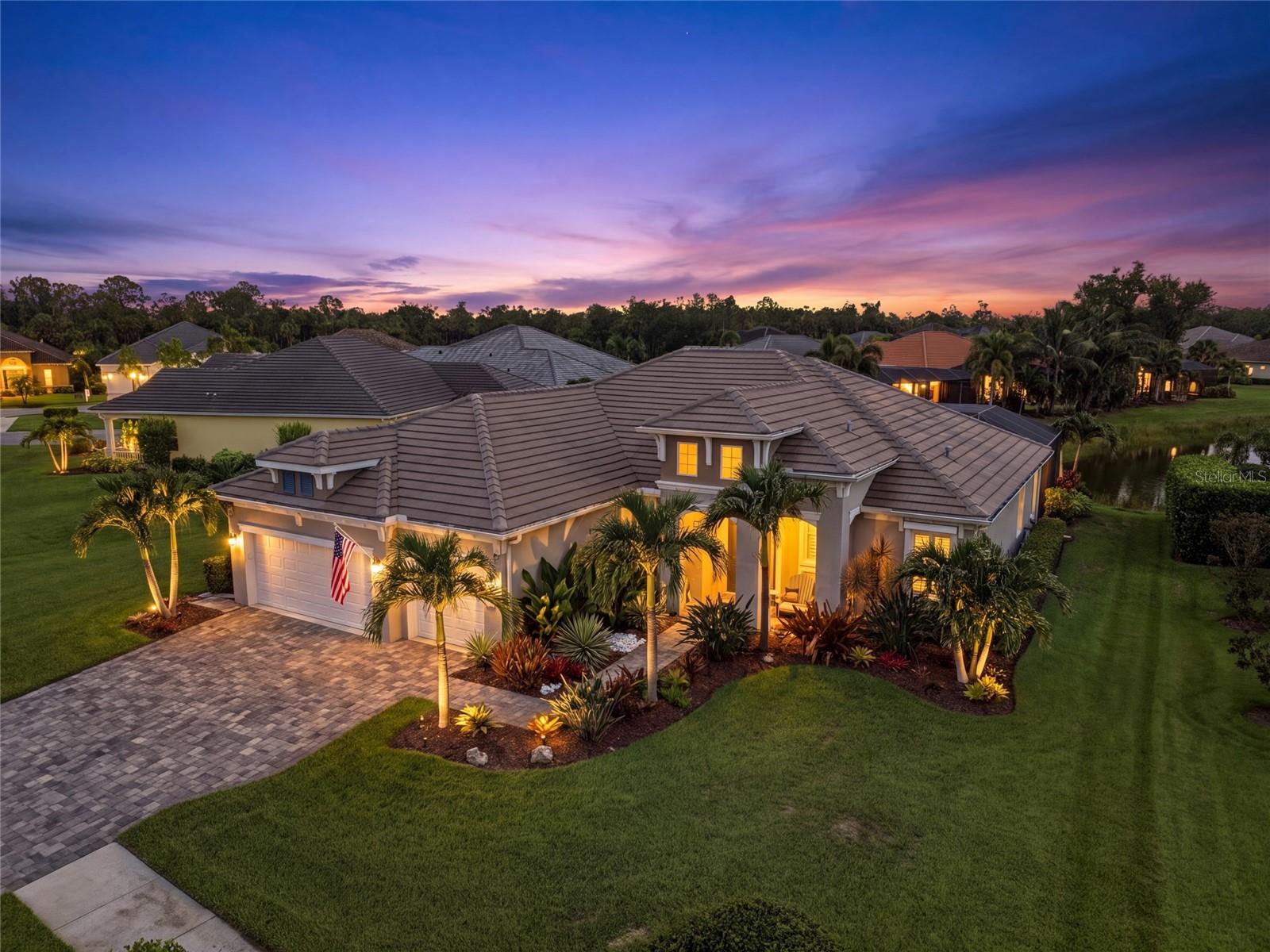 Photo of 21253 CHATTAHOOCHEE AVENUE VENICE FL 34293