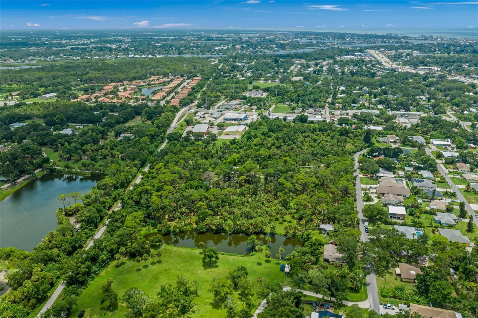 Photo of 1210 TWIN LAKES AVENUE NOKOMIS FL 34275