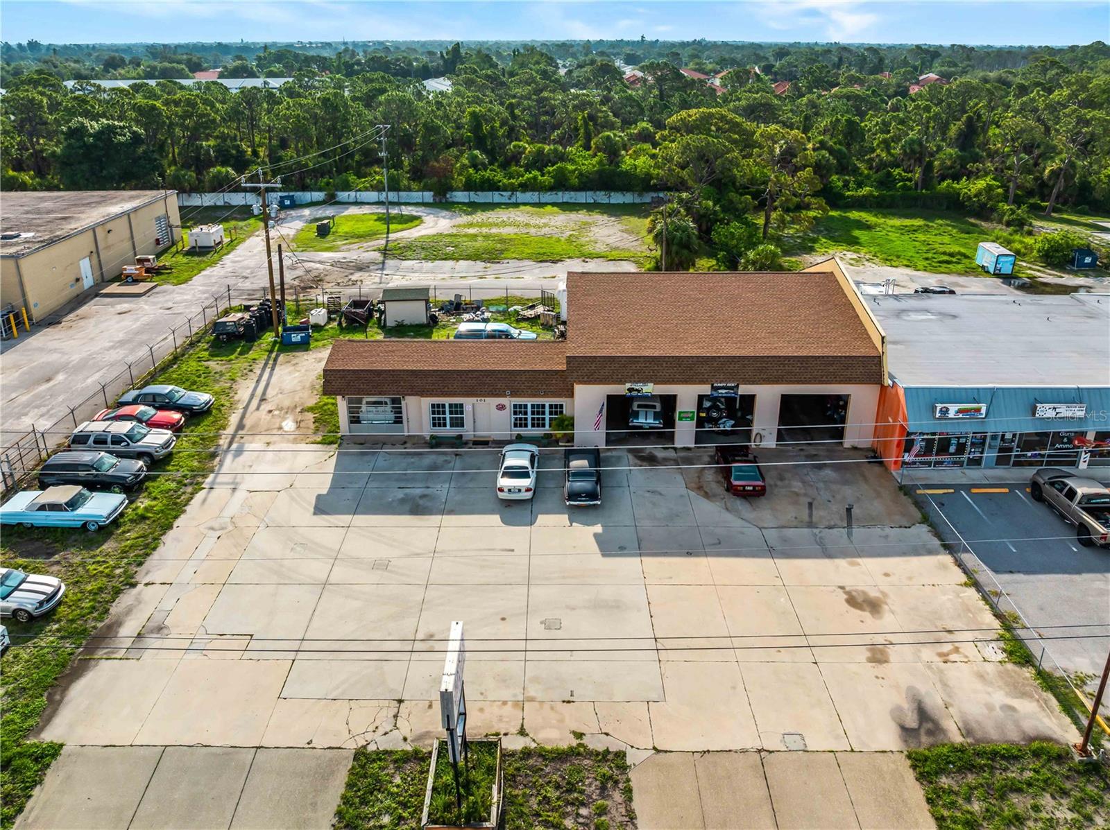 Photo of 101 S INDIANA AVENUE ENGLEWOOD FL 34223