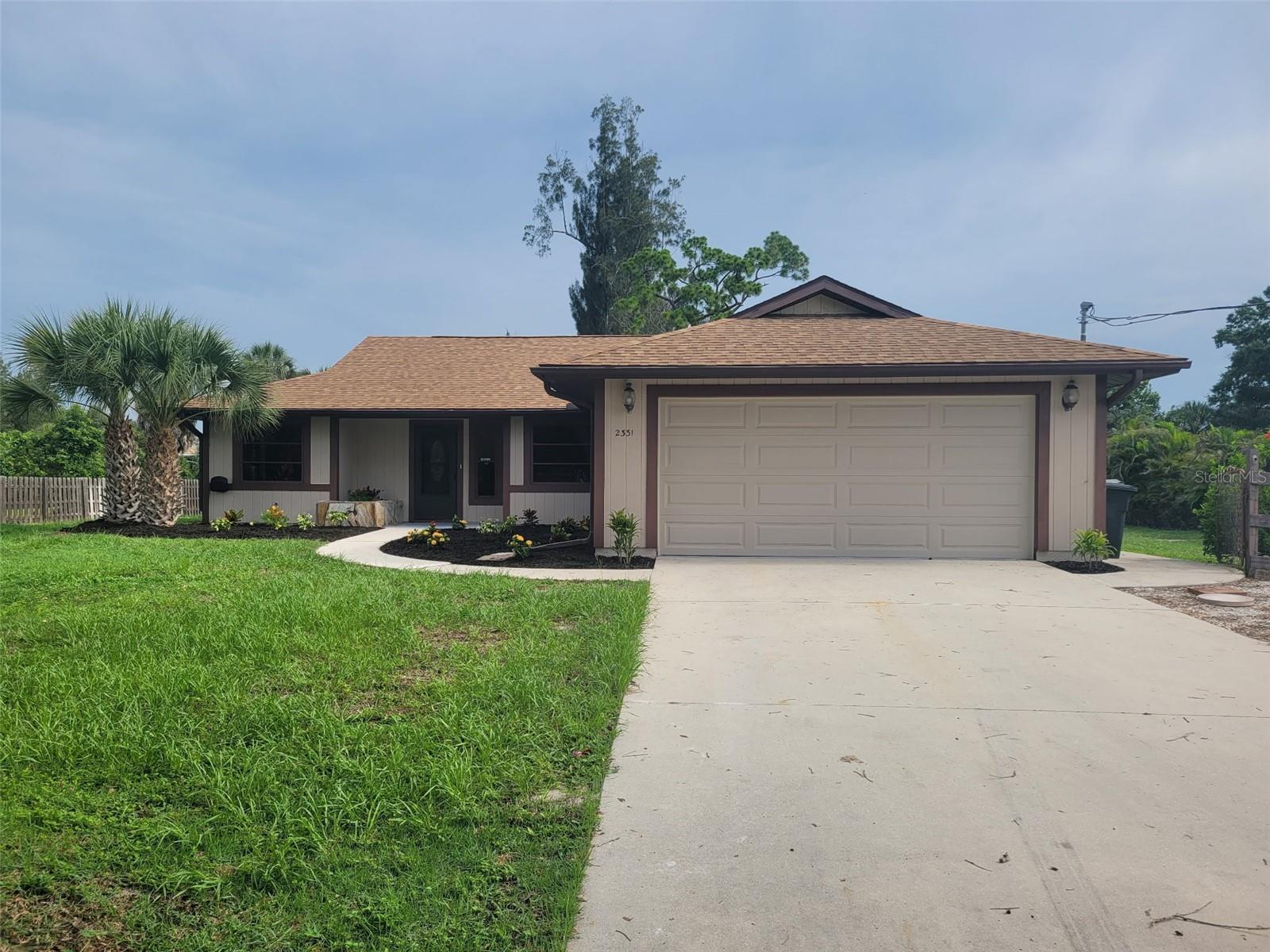 Photo of 2331 MISSION VALLEY BOULEVARD NOKOMIS FL 34275