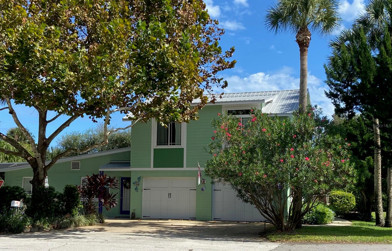 Photo of 411 S Pine STREET NEW SMYRNA BEACH FL 32169