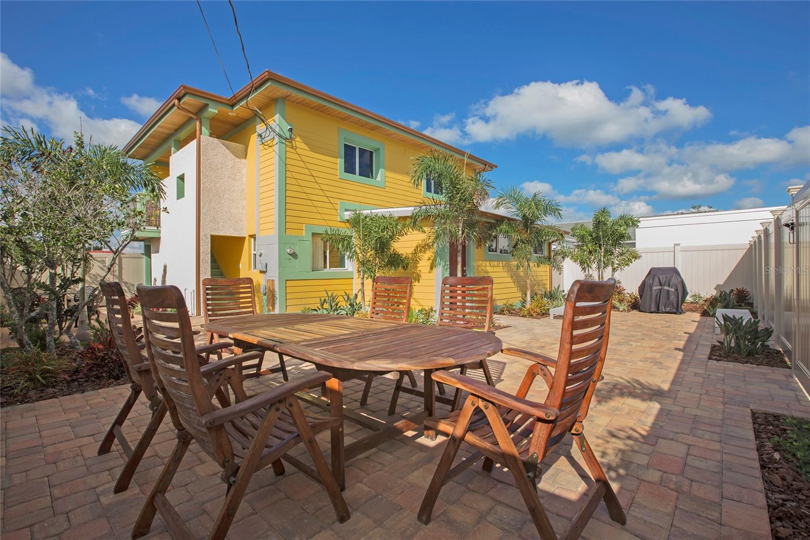 Photo of 472 N CAUSEWAY NEW SMYRNA BEACH FL 32169