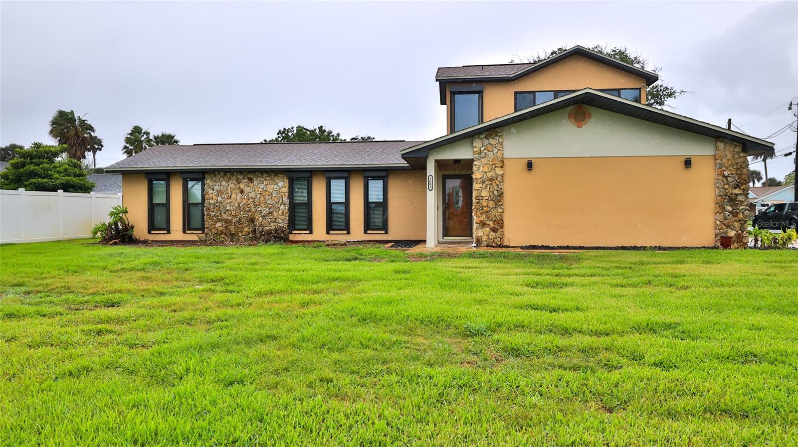 Photo of 1602 S RIVERSIDE DRIVE EDGEWATER FL 32132
