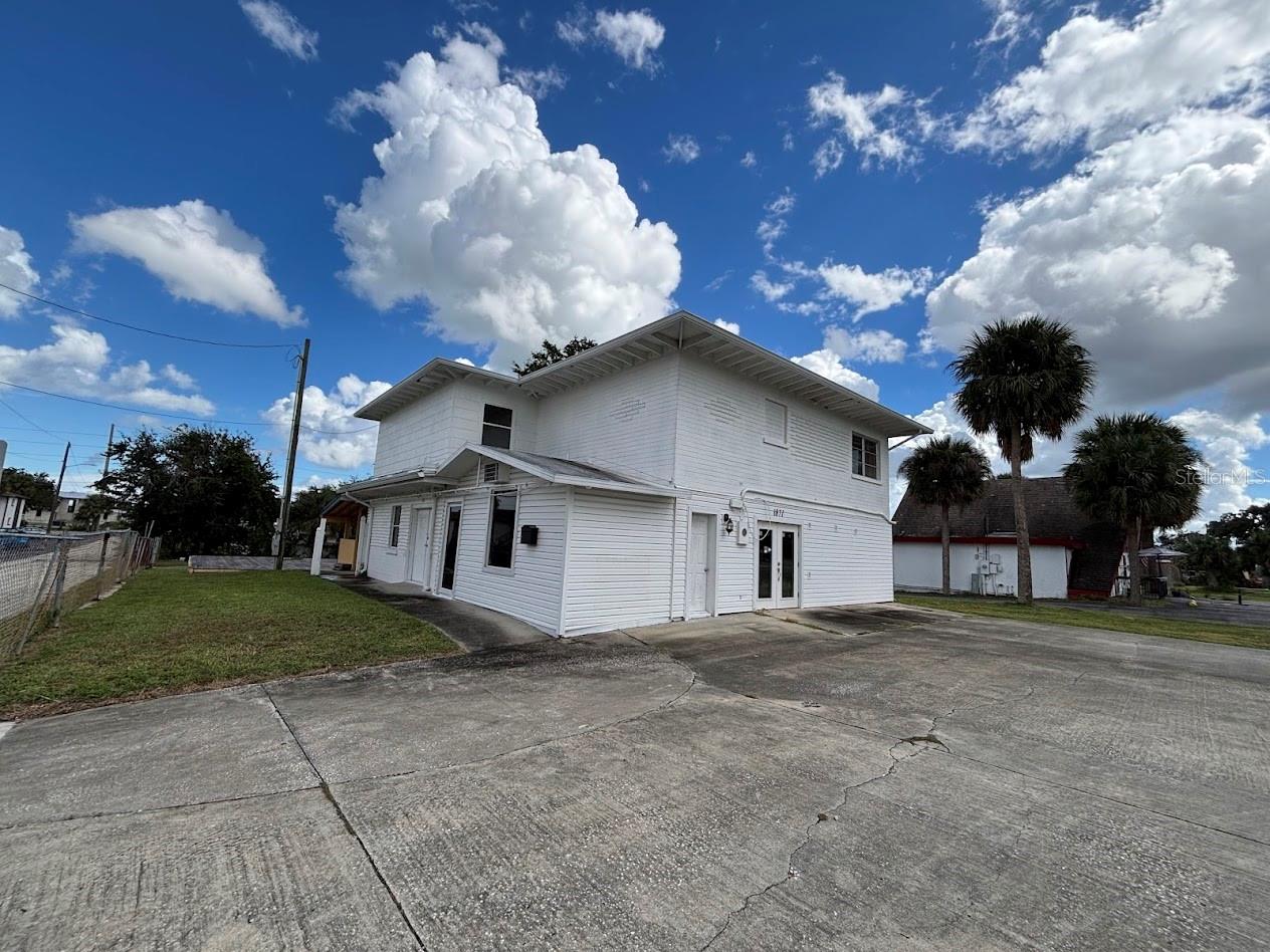 Photo of 1871 S RIDGEWOOD AVENUE SOUTH DAYTONA FL 32119