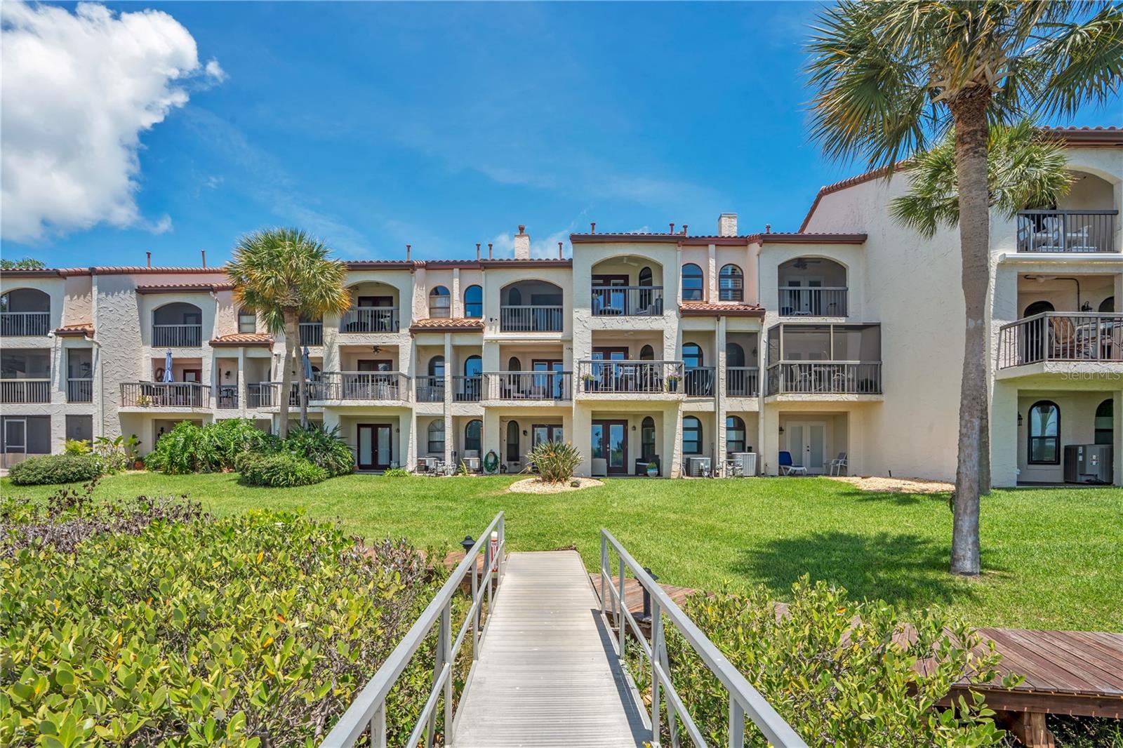 Photo of 150 MARINA BAY DRIVE NEW SMYRNA BEACH FL 32169