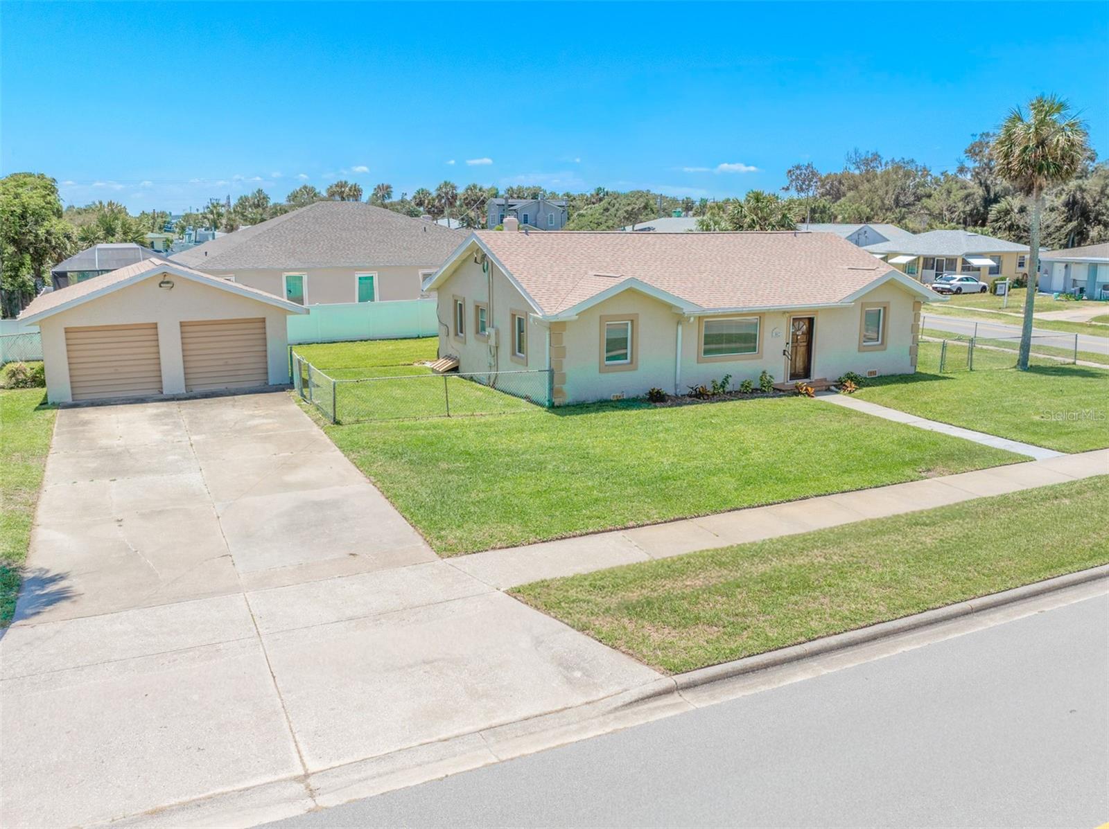 Photo of 402 SEAVIEW AVENUE DAYTONA BEACH FL 32118