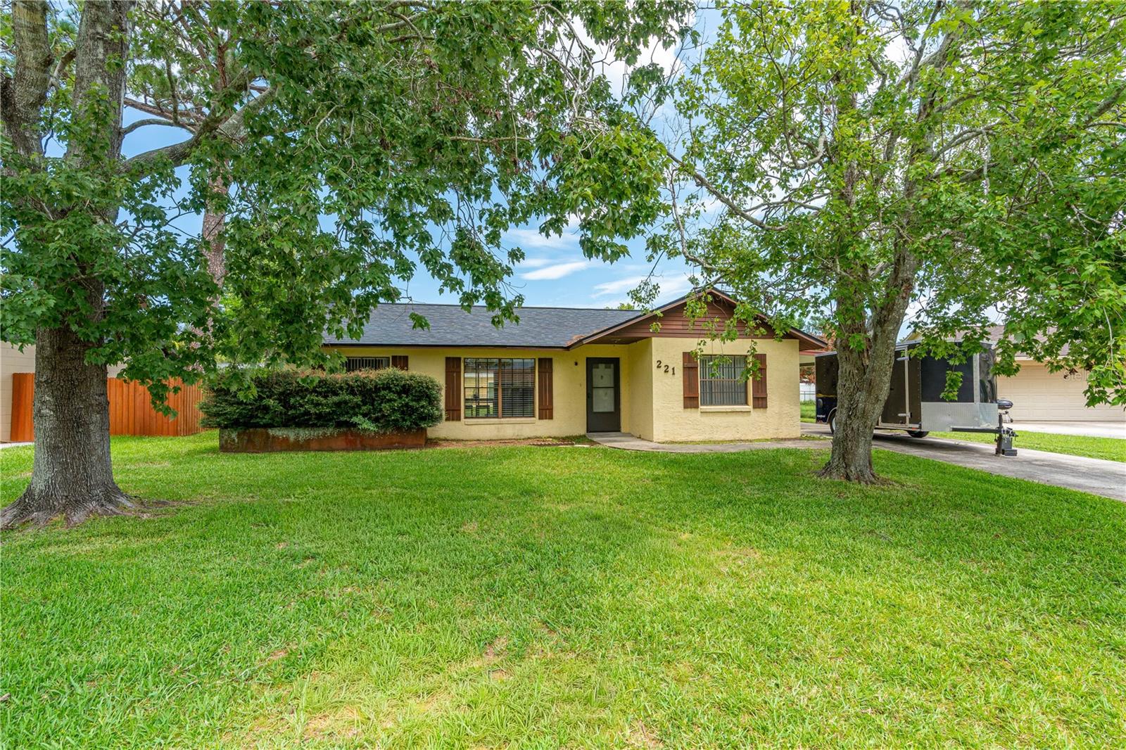 Photo of 221 CHERRYWOOD LANE EDGEWATER FL 32132