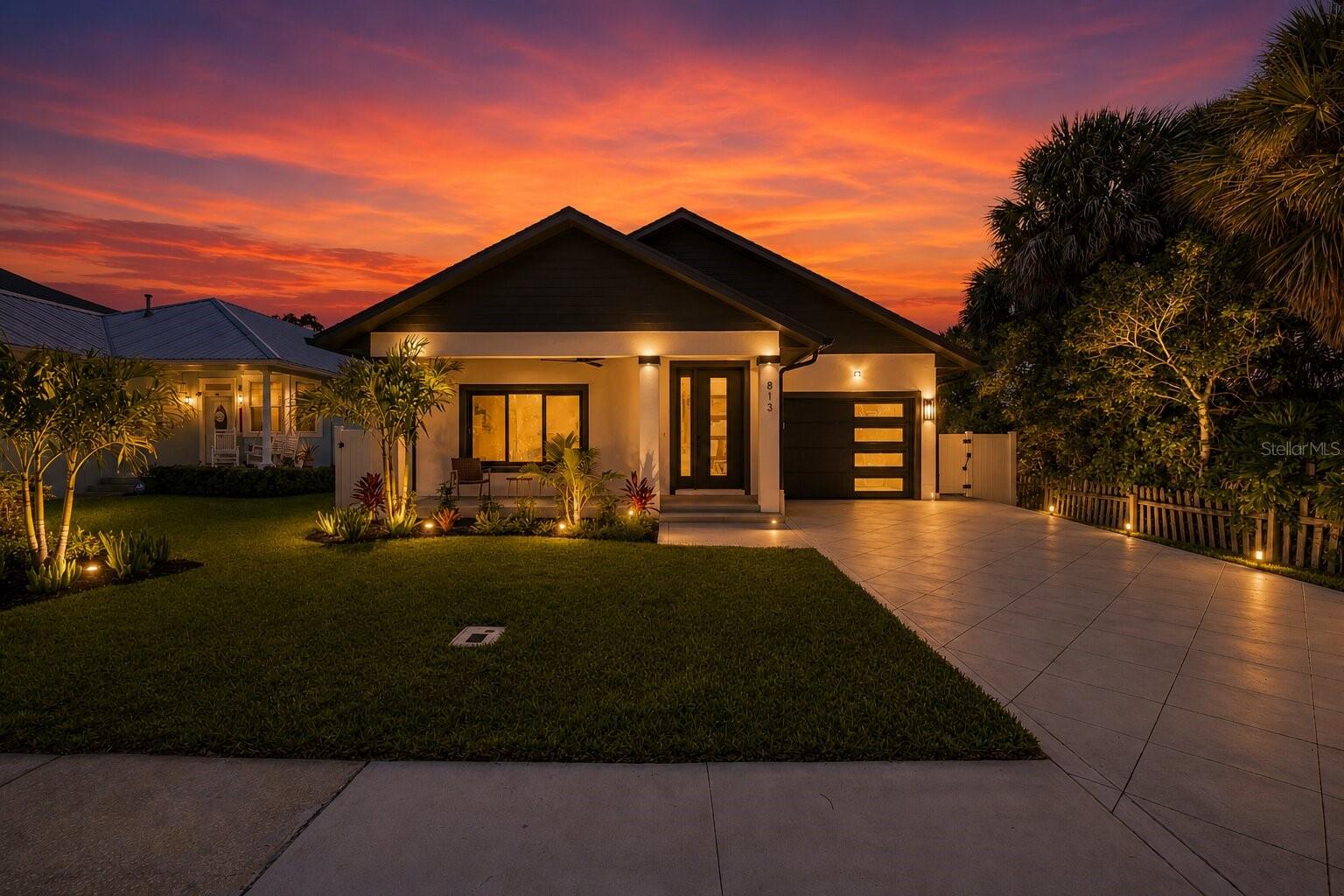 Photo of 813 E 1ST AVENUE NEW SMYRNA BEACH FL 32169