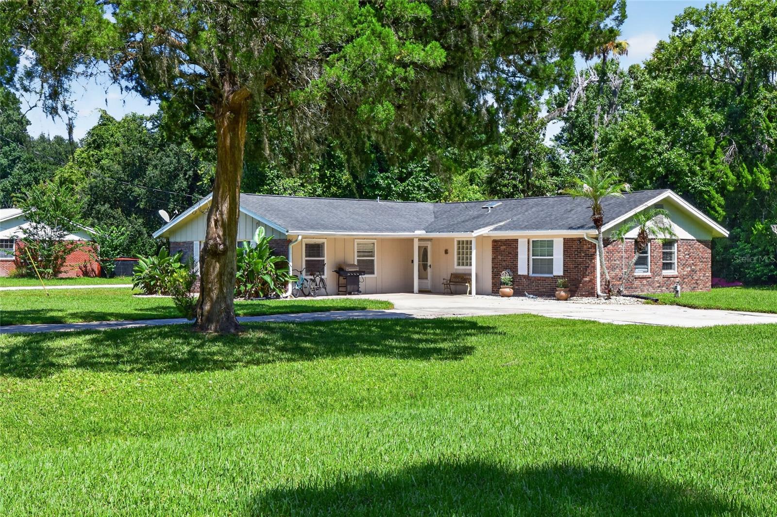 Photo of 2420 HAZEL BISHOP DRIVE NEW SMYRNA BEACH FL 32168