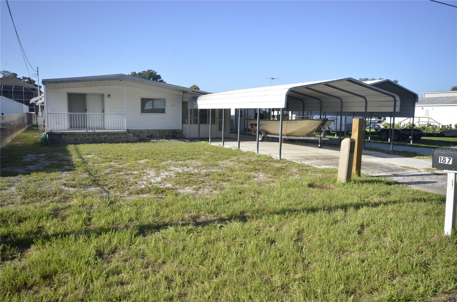Photo of 187 E ARIEL ROAD OAK HILL FL 32759