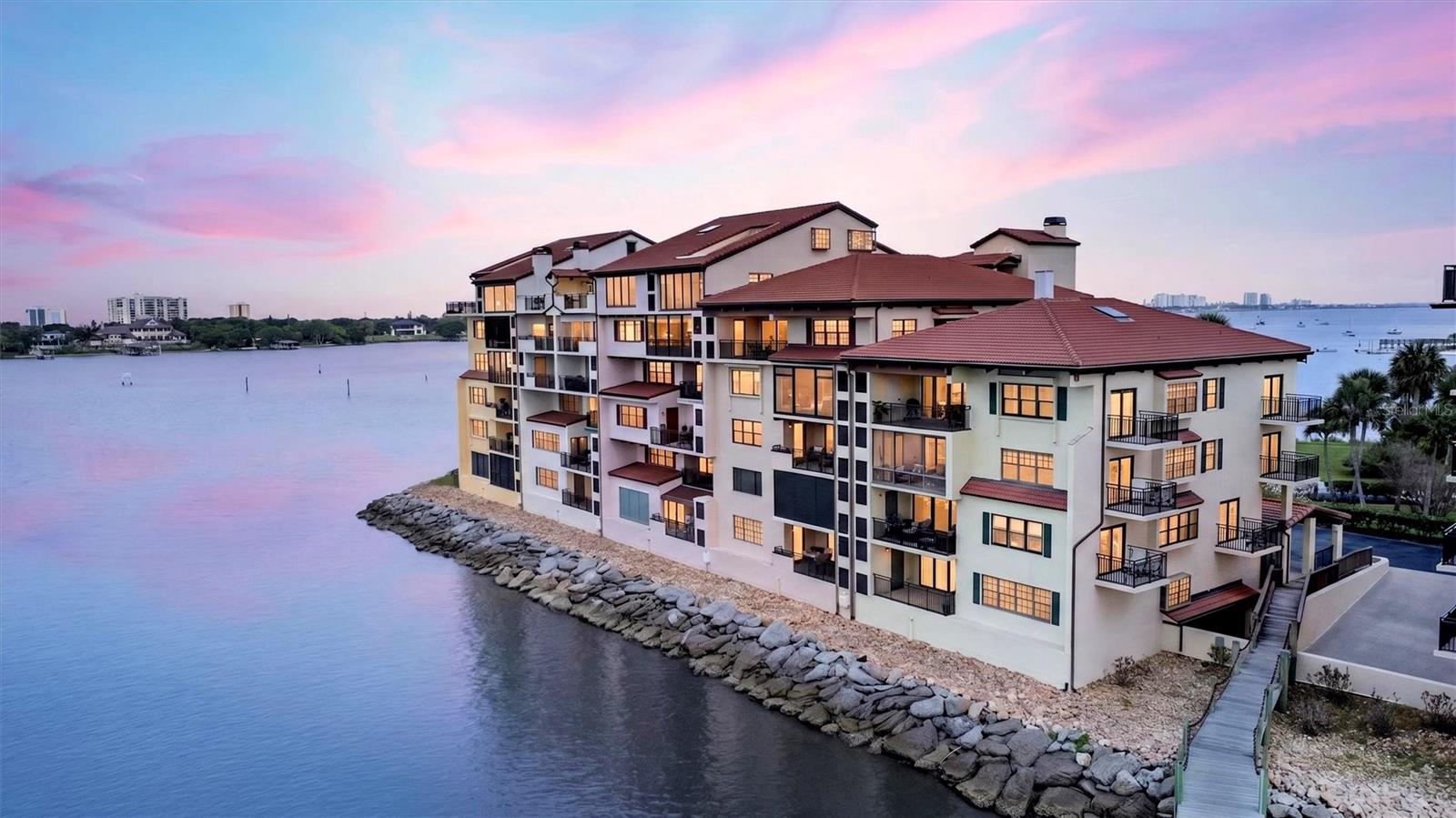 Photo of 744 MARINA POINT DRIVE #7440 DAYTONA BEACH FL 32114