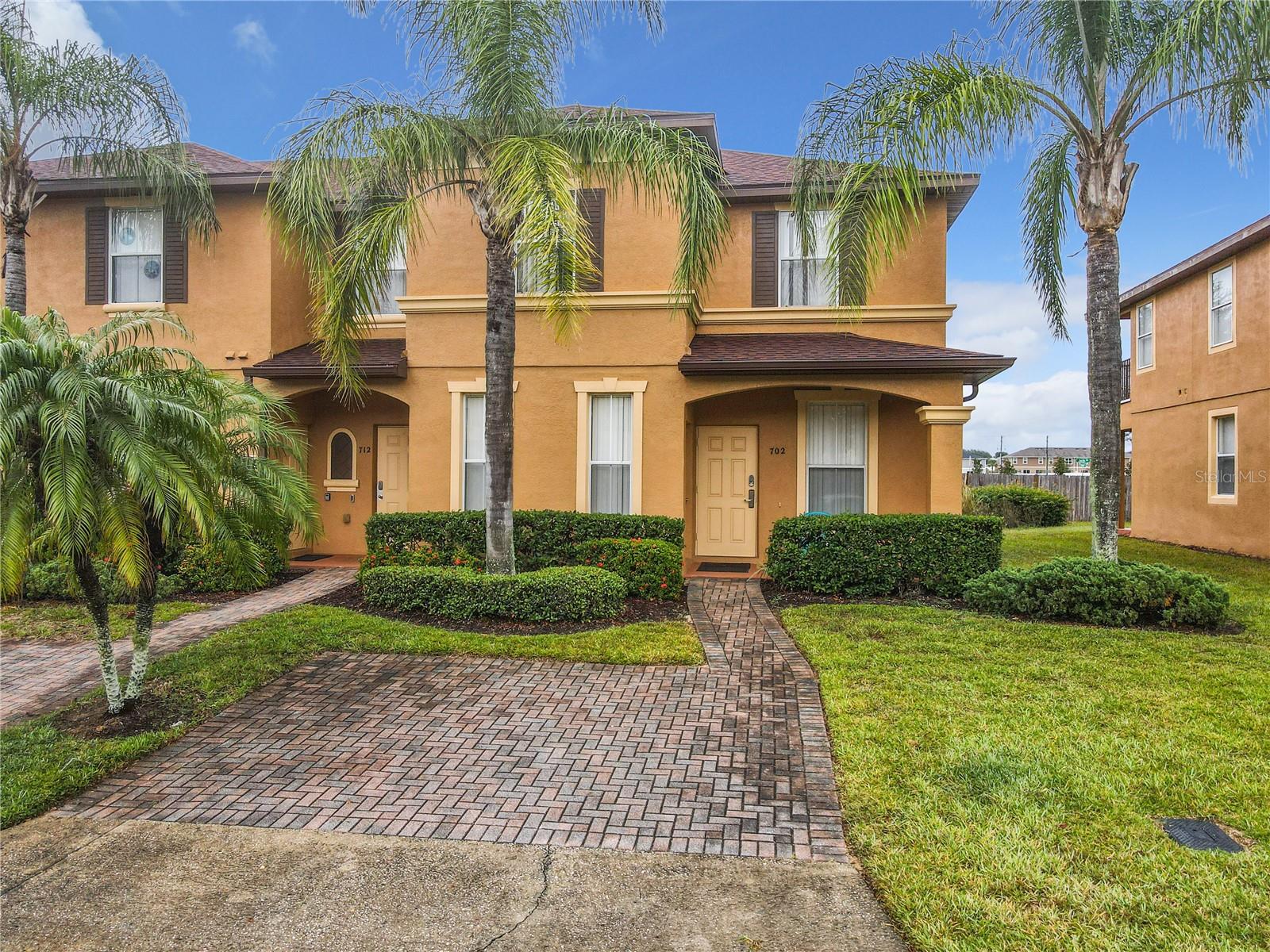 Photo of 702 CALABRIA AVE DAVENPORT FL 33897