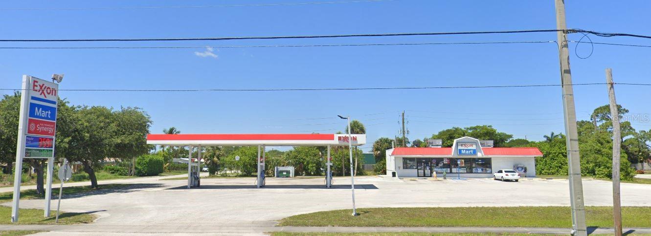 Photo of 4504 SE FEDERAL HIGHWAY STUART FL 34997