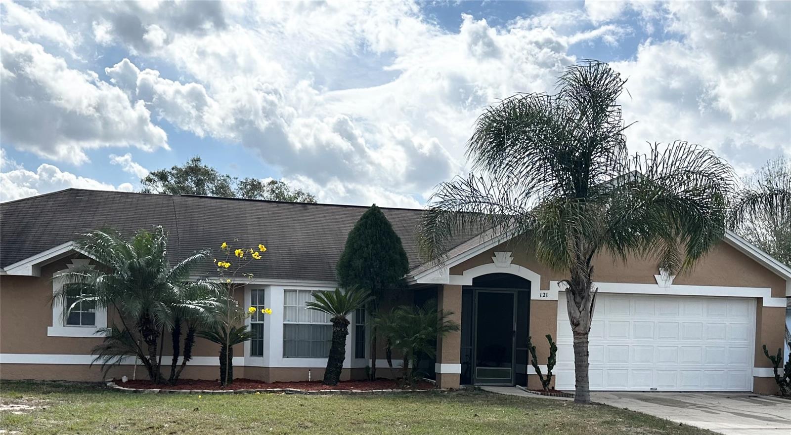 Photo of 121 LOMA BONITA DRIVE DAVENPORT FL 33837