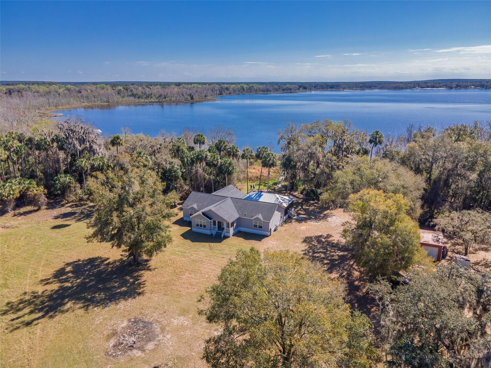Photo of 17482 SE 34TH LANE OCKLAWAHA FL 32179