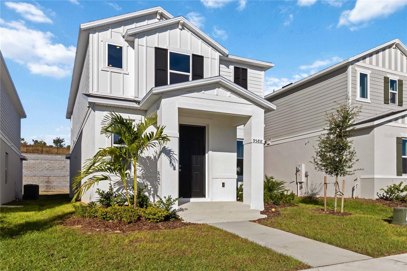 Photo of 9588 WESTSIDE HILLS DRIVE DAVENPORT FL 33896