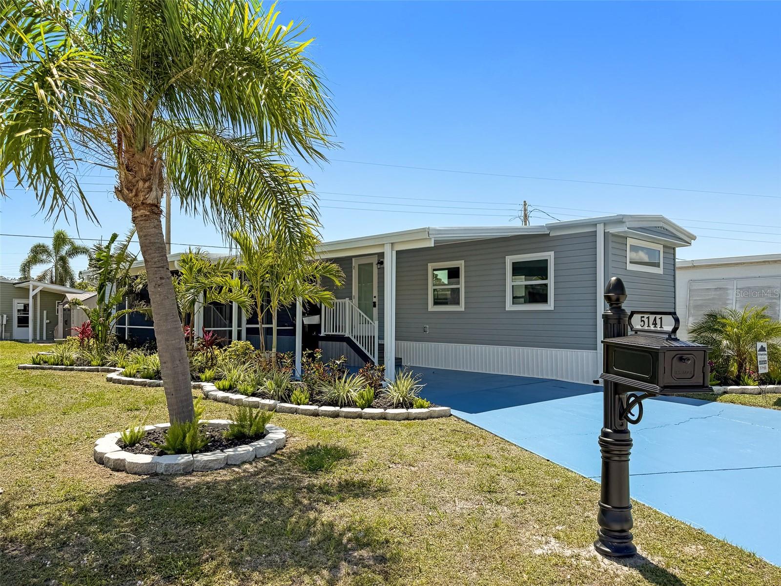 Photo of 5141 OAKLAND HILLS AVENUE SARASOTA FL 34234