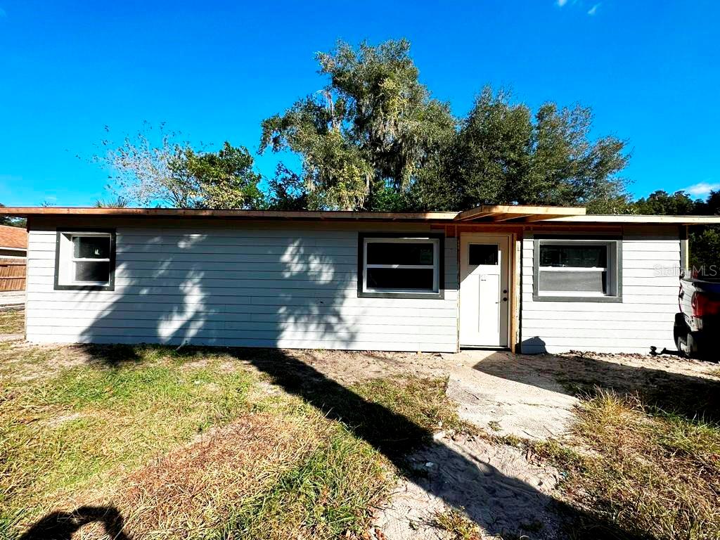 Photo of 921 S SALISBURY AVENUE DELAND FL 32720
