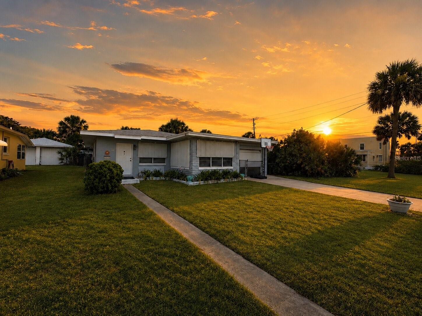 Photo of 1517 N GRANDVIEW AVENUE DAYTONA BEACH FL 32118