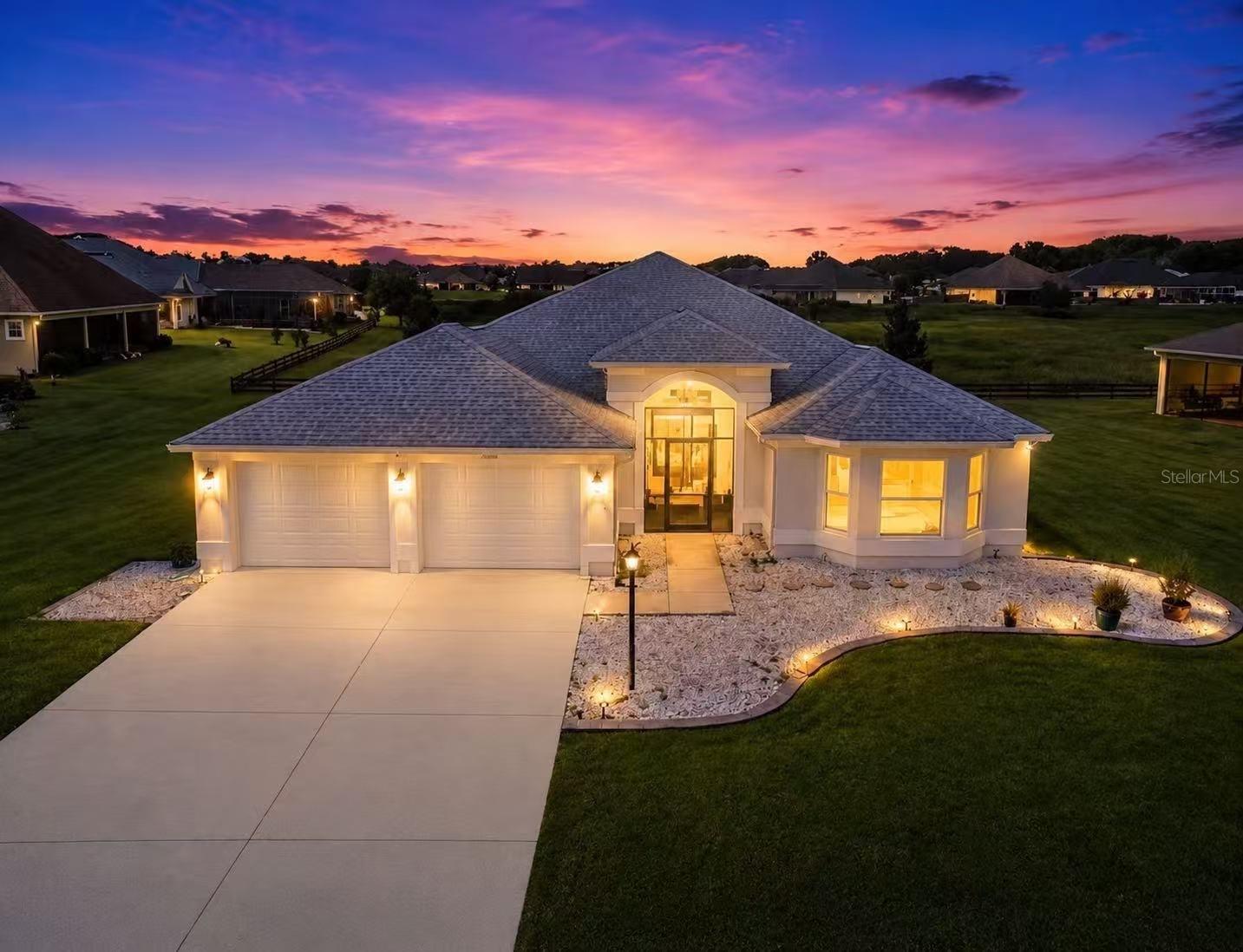 Photo of 11216 ROZ WAY OXFORD FL 34484