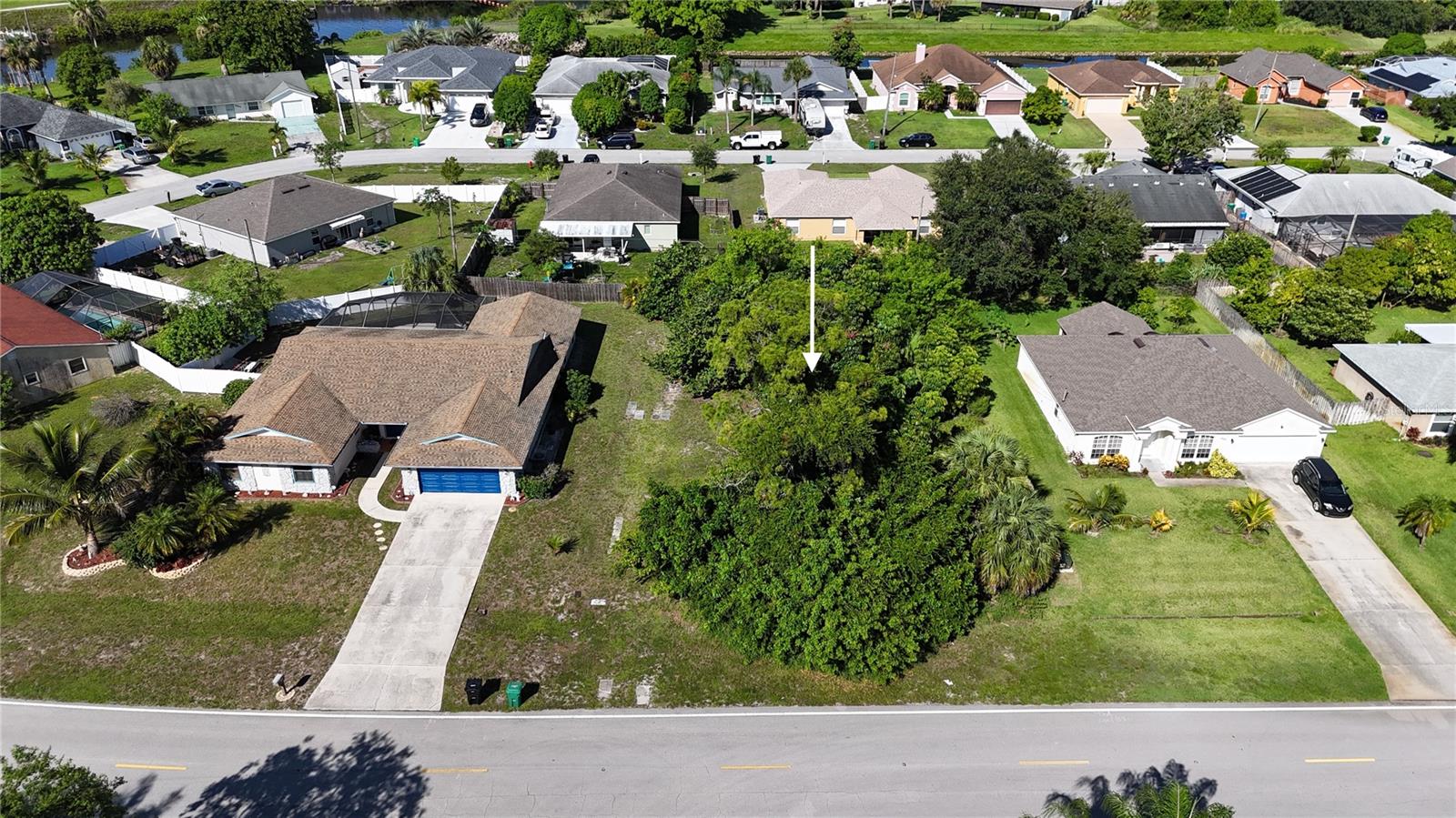 Photo of 2668 SW CAMEO BOULEVARD PORT ST LUCIE FL 34953