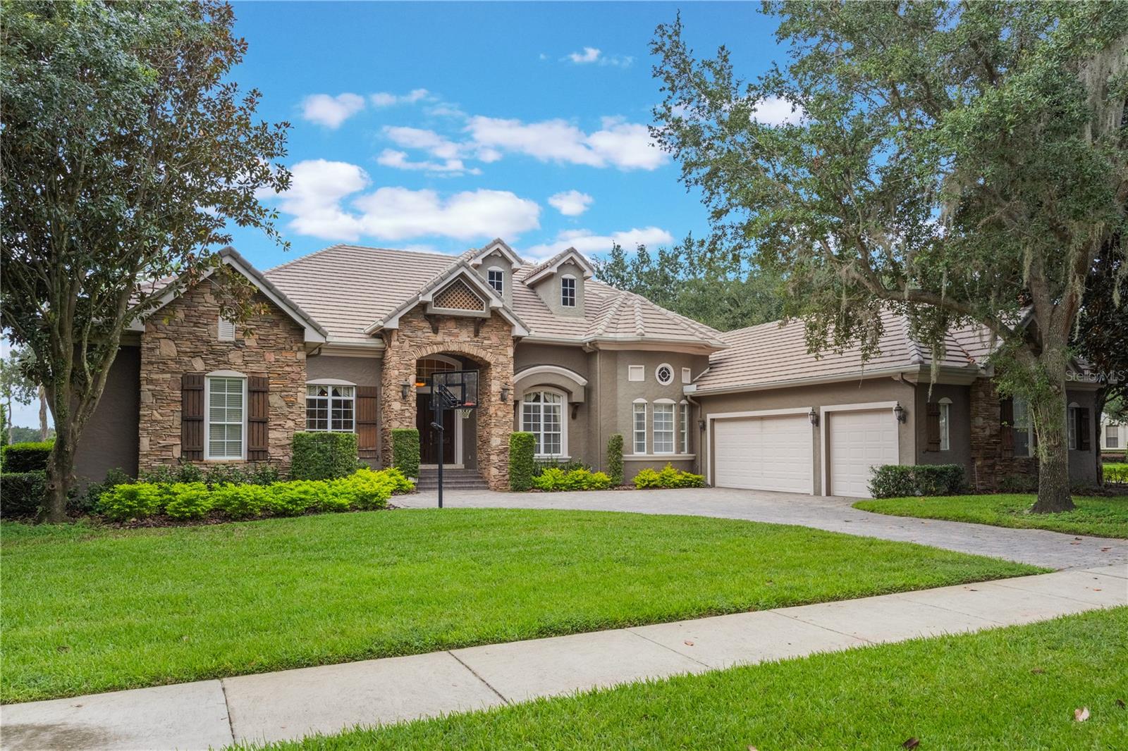 Photo of 6102 S HAMPSHIRE COURT WINDERMERE FL 34786