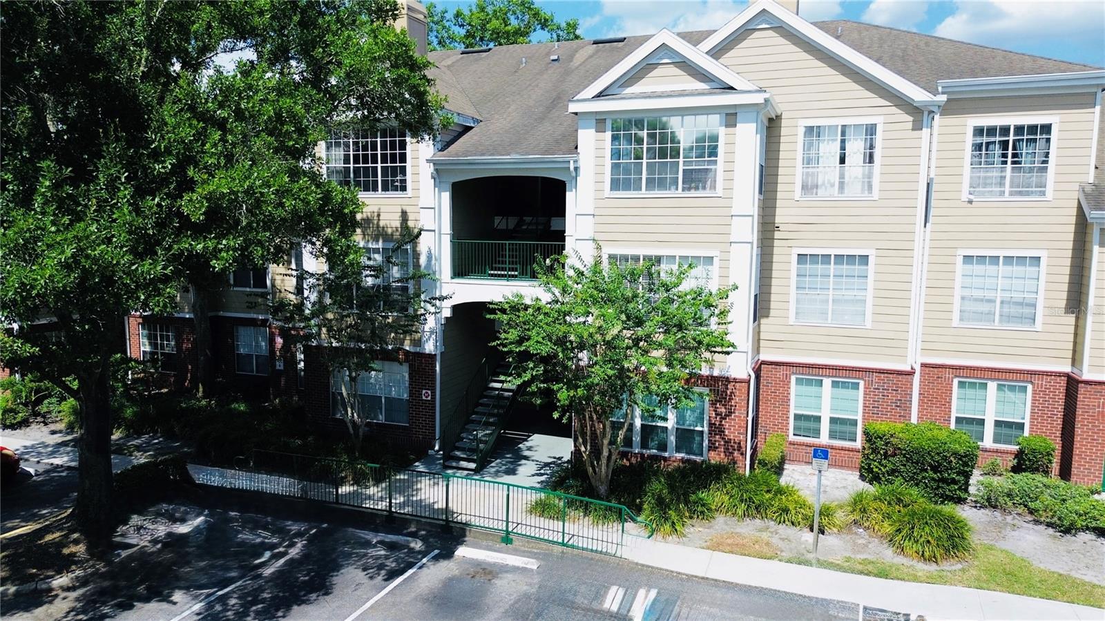 Photo of 13003 PLANTATION PARK CIRCLE #13110 ORLANDO FL 32821