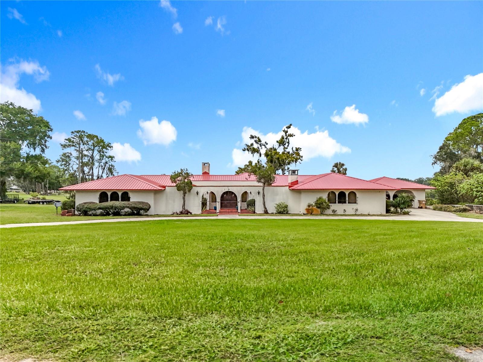 Photo of 16635 COUNTY ROAD 450 UMATILLA FL 32784