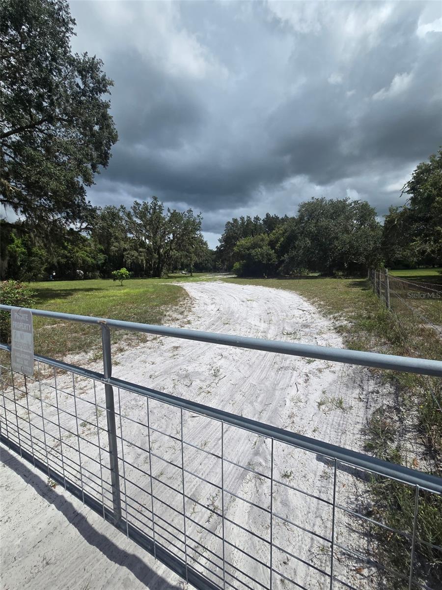 Photo of 885 LAKE MARIAN ROAD KENANSVILLE FL 34739