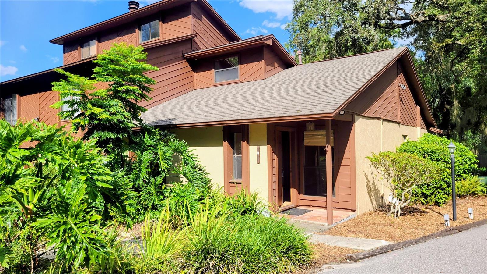Photo of 1011 LOVE LANE #31 APOPKA FL 32703