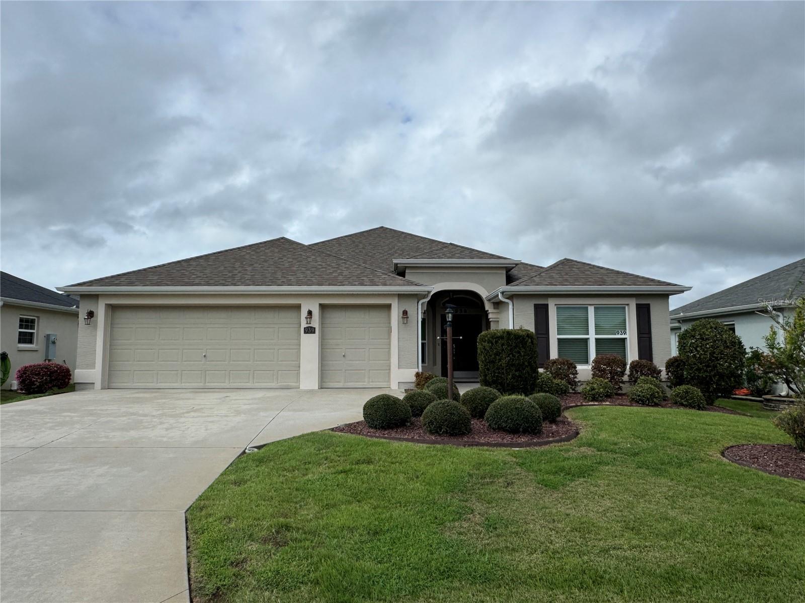 Photo of 939 KOLLER COURT THE VILLAGES FL 32163