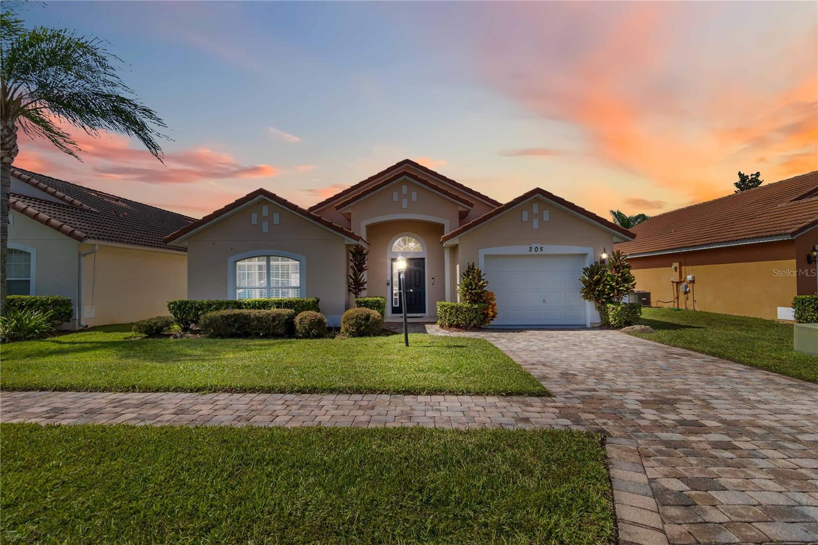 Photo of 205 HUMMINGBIRD PASS DAVENPORT FL 33896