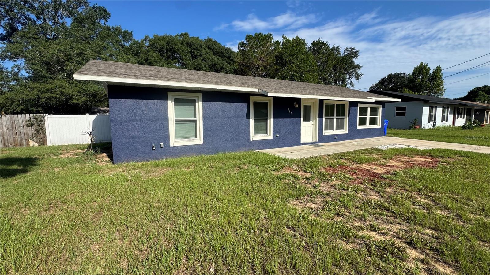 Photo of 545 OAK DRIVE TAVARES FL 32778