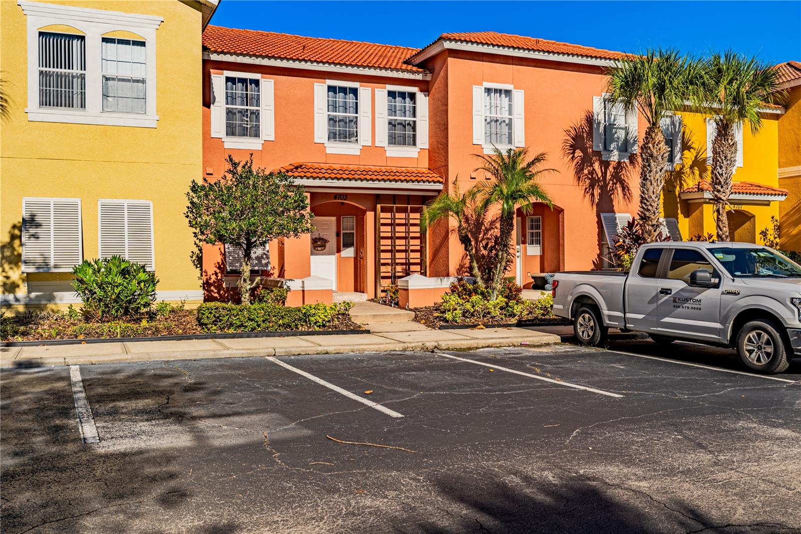Photo of 4703 VERO BEACH PLACE KISSIMMEE FL 34746