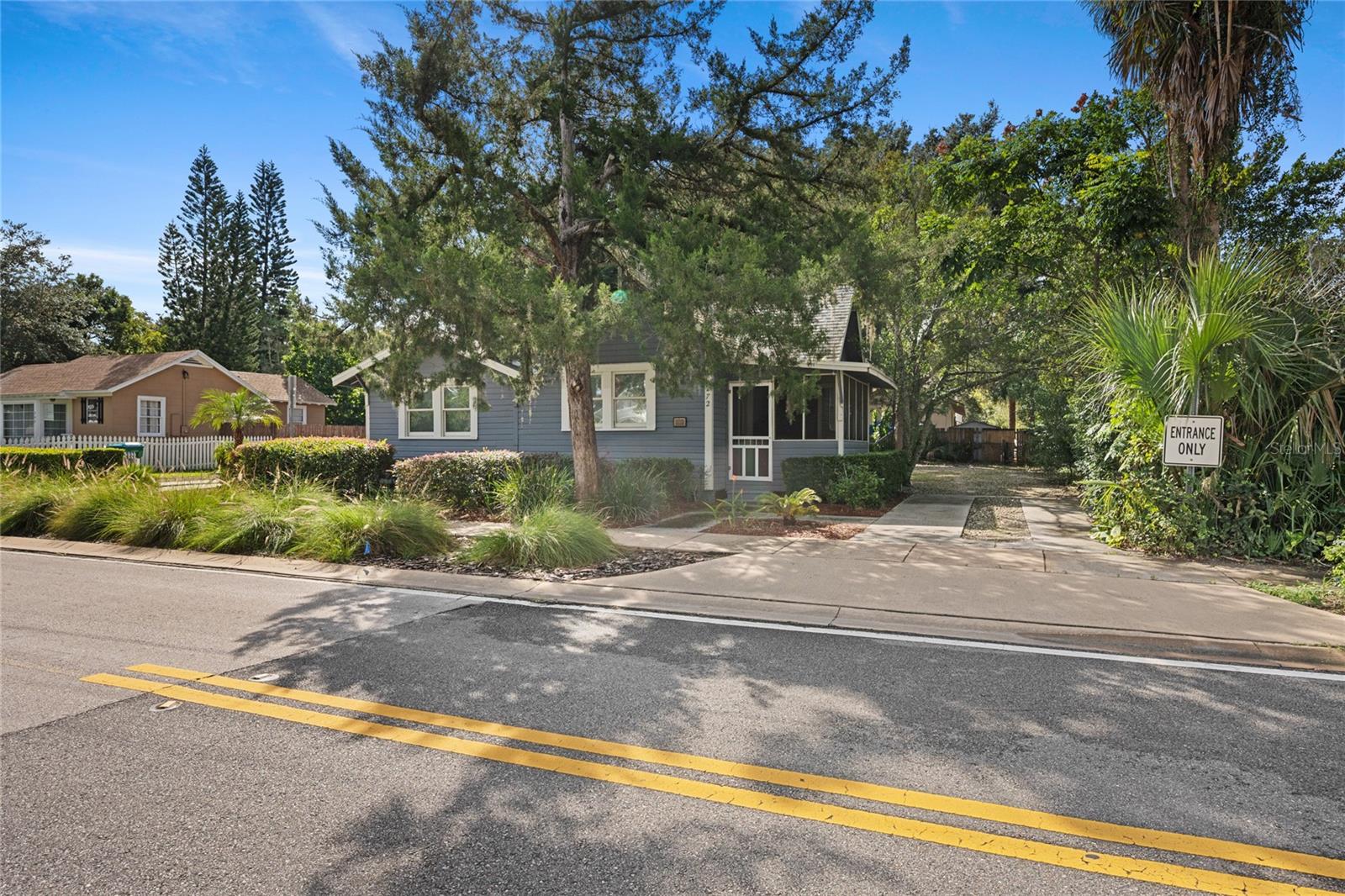 Photo of 272 W WARREN AVENUE LONGWOOD FL 32750