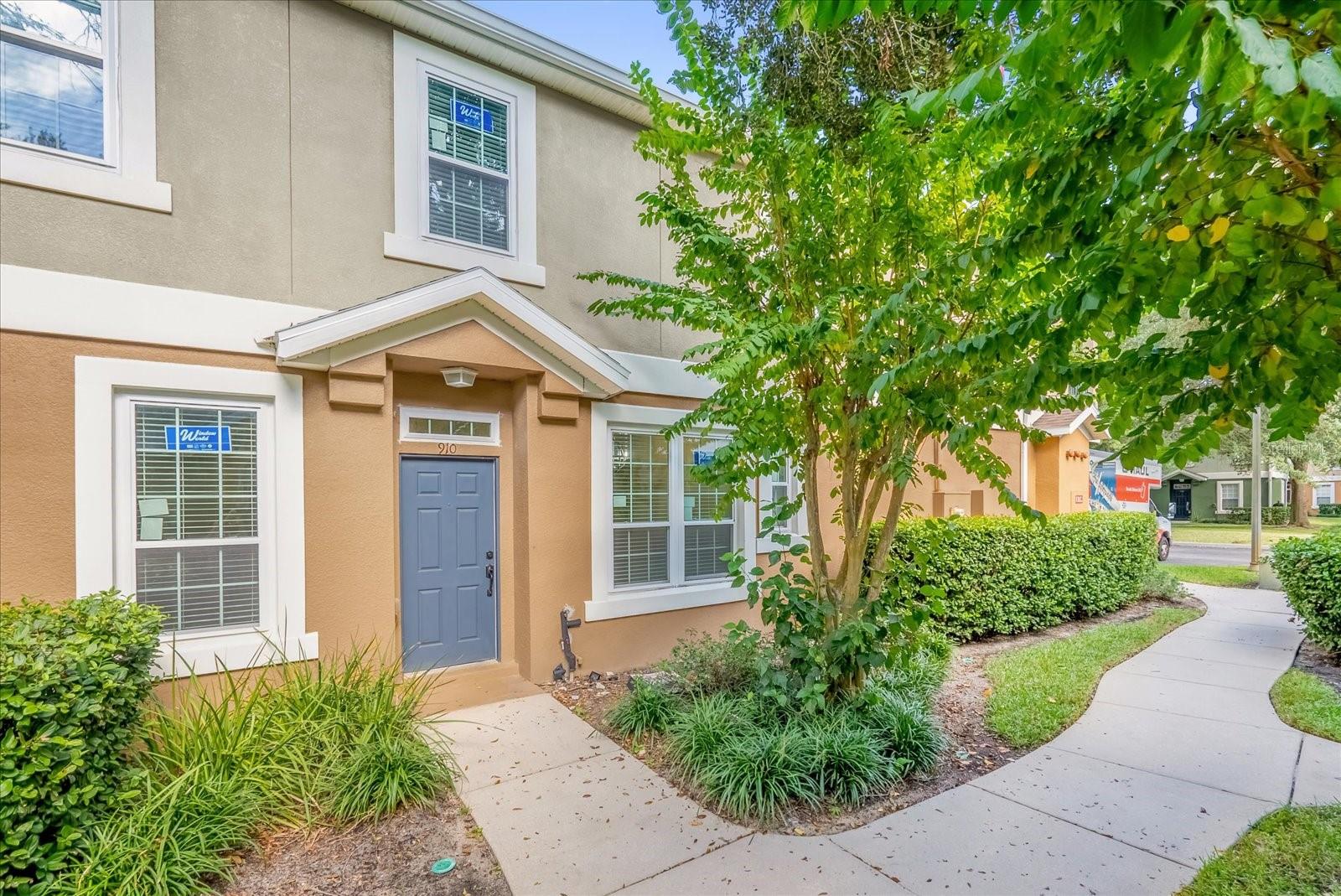 Photo of 910 ASHWORTH OVERLOOK DRIVE #A APOPKA FL 32712