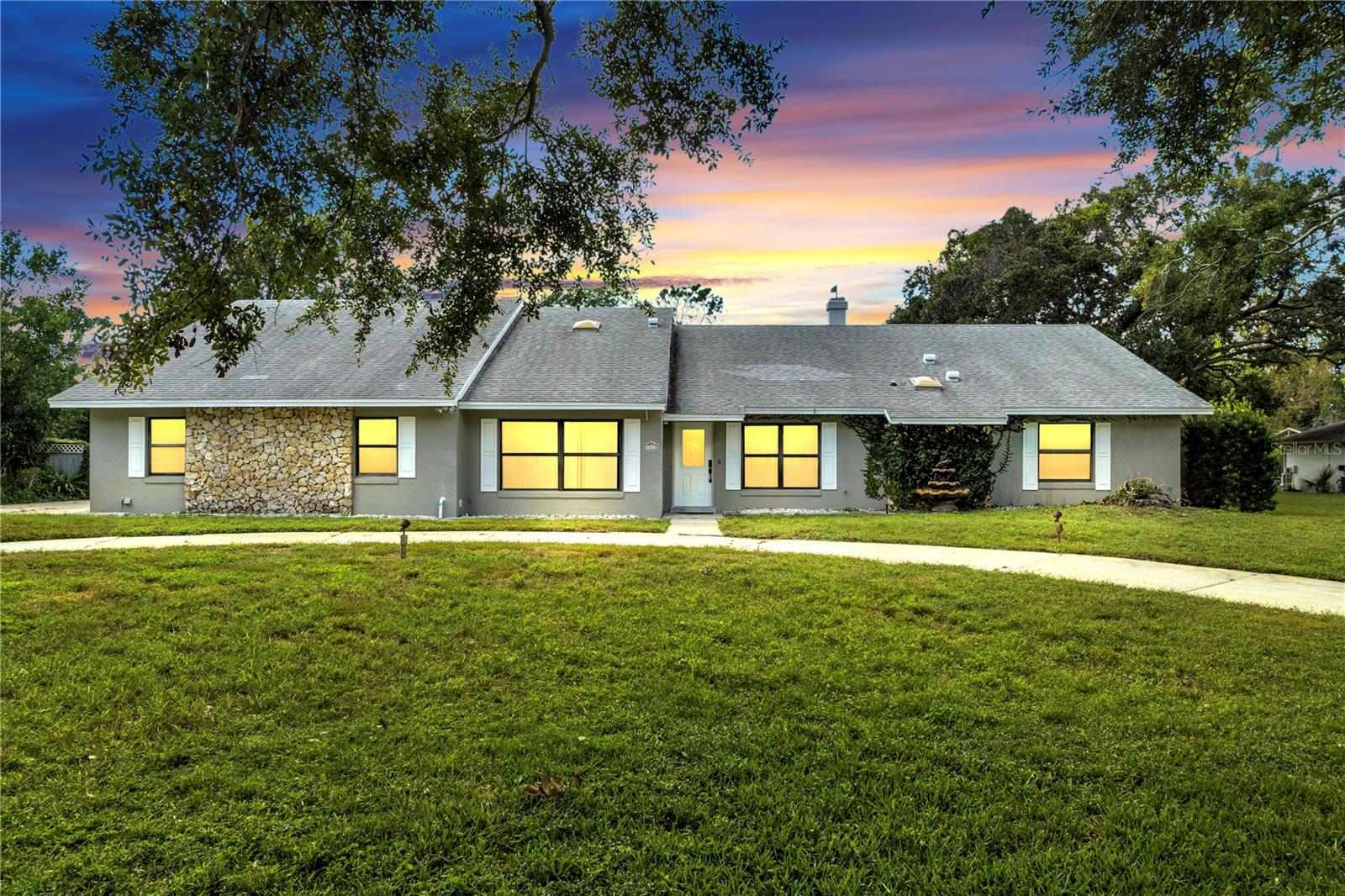 Photo of 3328 WAX BERRY COURT WINDERMERE FL 34786