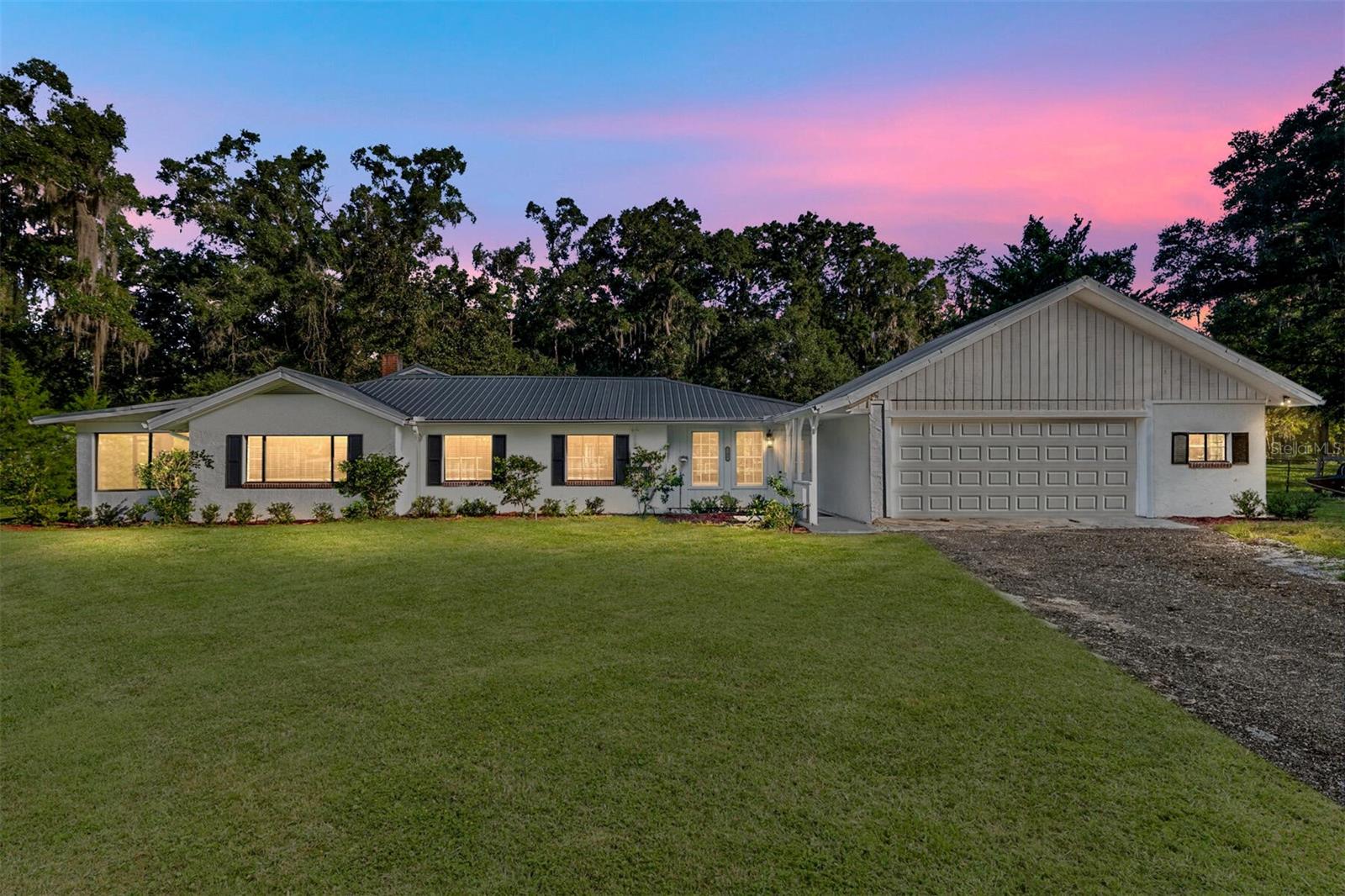 Photo of 17067 NW GAINESVILLE ROAD REDDICK FL 32686