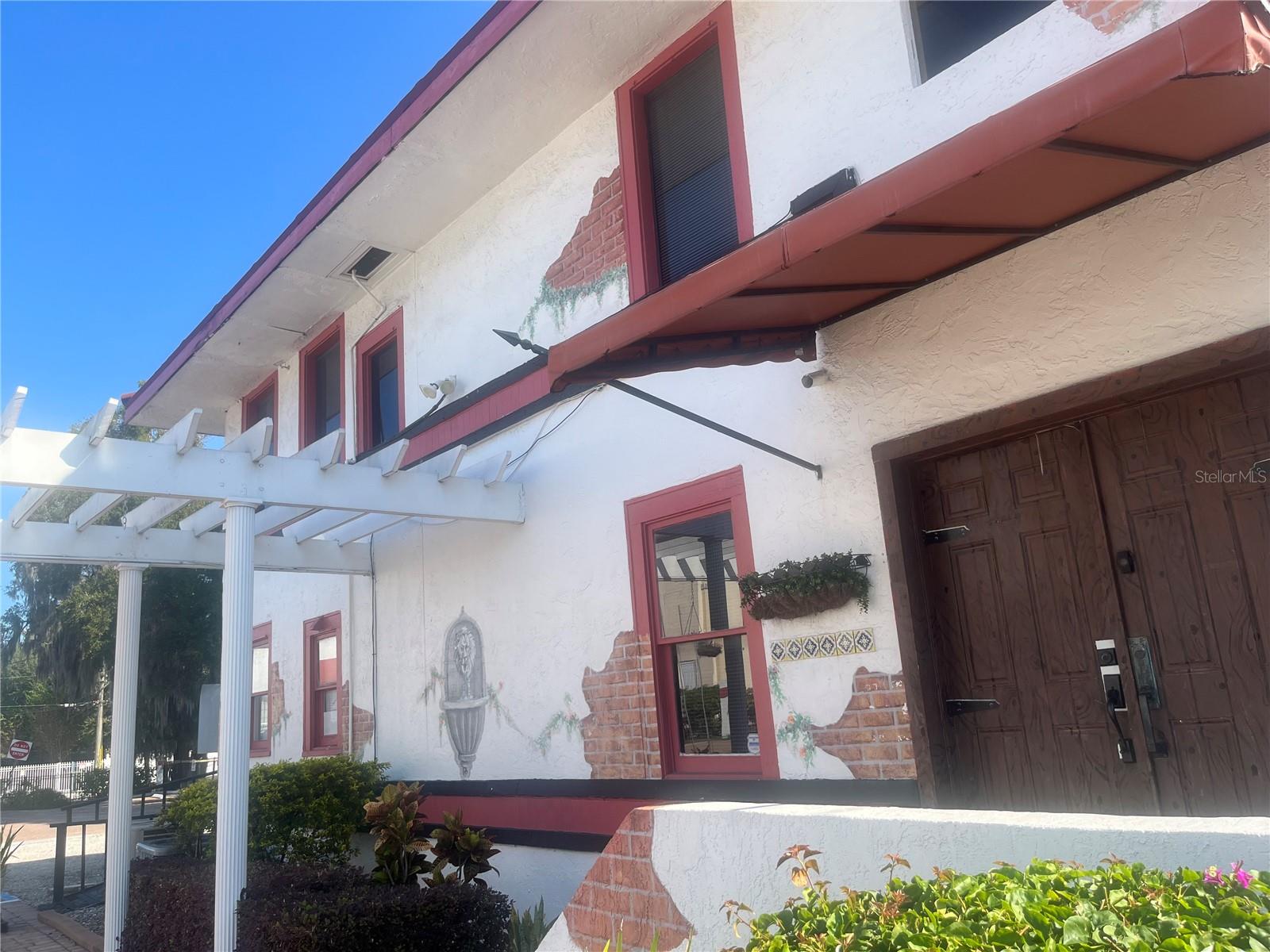 Photo of 517 W COLONIAL DRIVE ORLANDO FL 32804