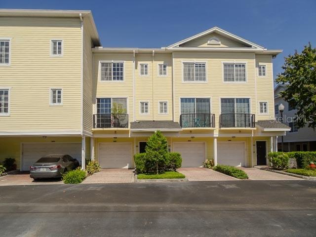 Photo of 9729 MEADOW FIELD CIRCLE TAMPA FL 33626