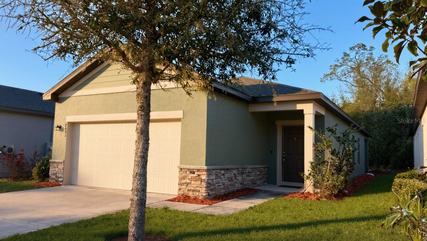 Photo of 2051 CADES COVE WAY DELAND FL 32720