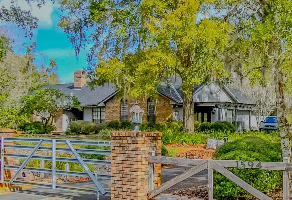 Photo of 1594 VAN HERCKE LANE CHULUOTA FL 32766
