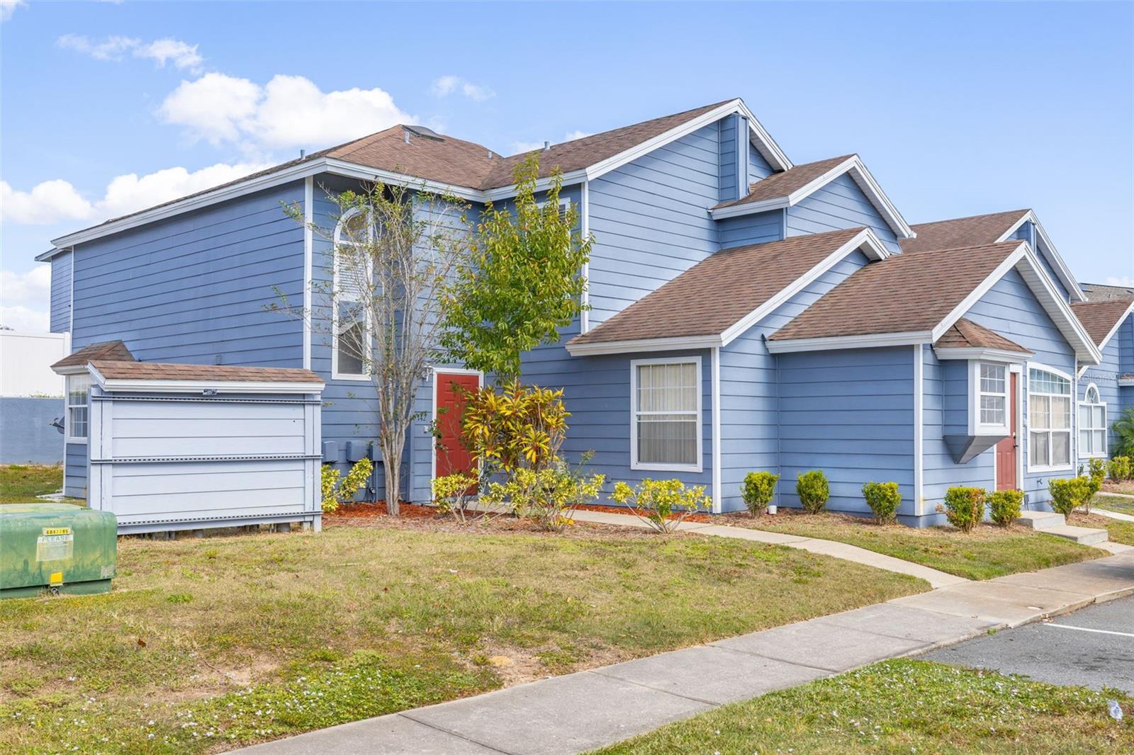 Photo of 142 MANGO DRIVE DAVENPORT FL 33897