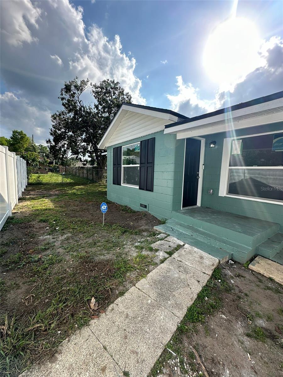 Photo of 2015 1/2 LAUREL STREET BARTOW FL 33830
