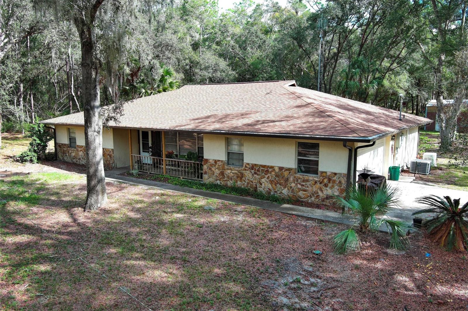 Photo of 37600 ROLLING ACRES ROAD LADY LAKE FL 32159