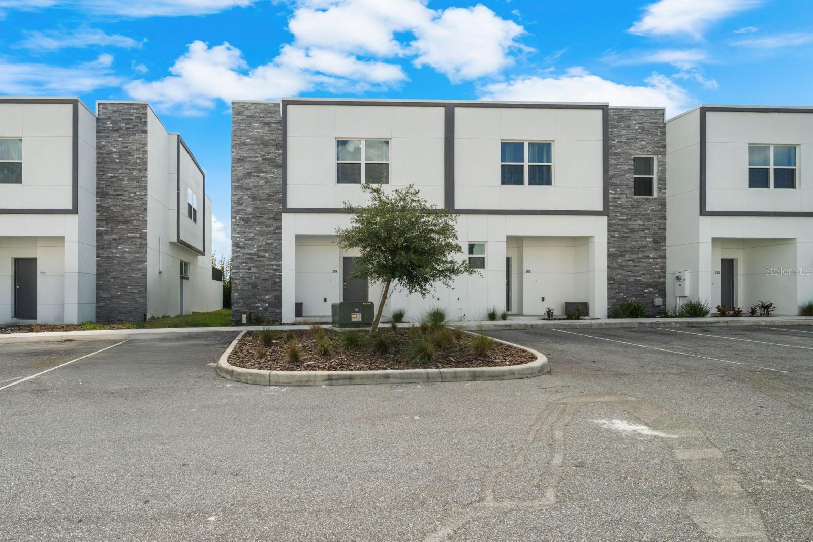 Photo of 384 FAMAGUSTA DRIVE DAVENPORT FL 33896